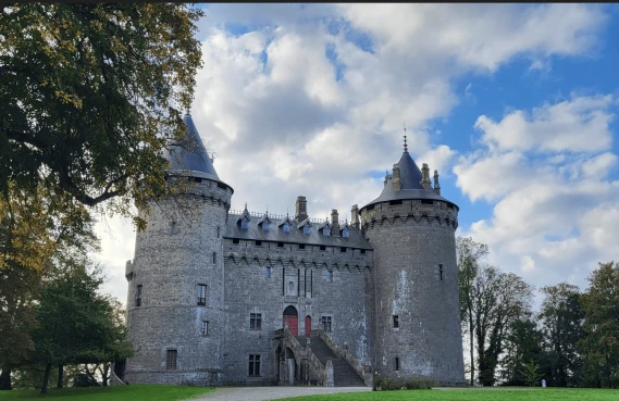 Combourg: Bretonisches Schloss und Wiege der Romantik