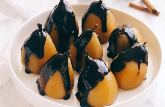 When a song becomes a dessert: the pear belle hélène