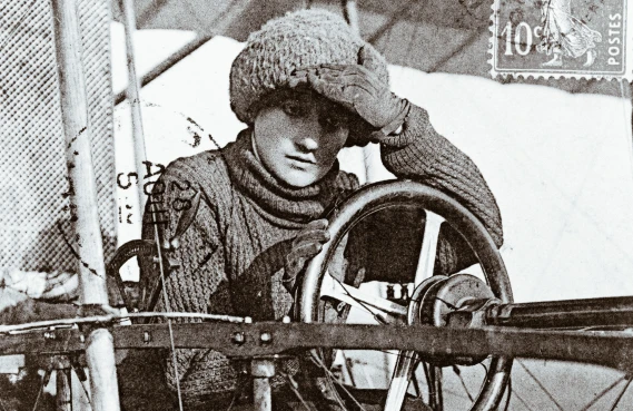 Baroness Deroche: the first female aviator in history