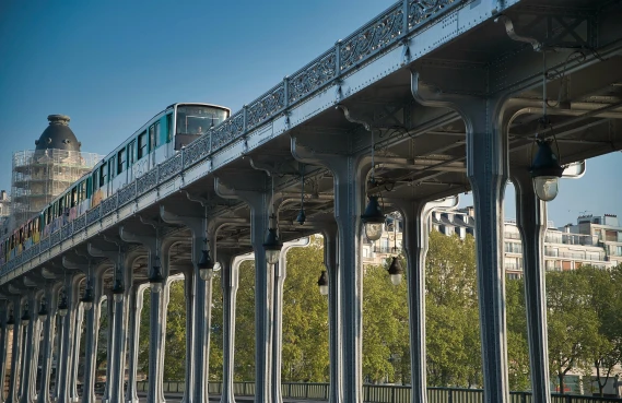 Metro Paris: Der ultimative Guide für richtiges Verhalten