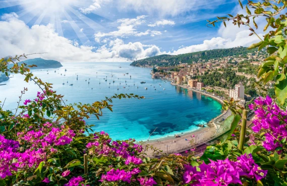 La Côte d’Azur : mer, soleil et patrimoine méditerranéen