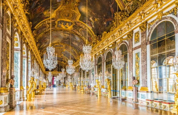 ¿Va a visitar Versalles? Para saber todo lo que necesita, ha