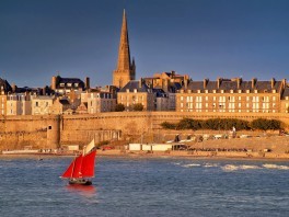 Visitar Saint-Malo Intra-Muros: Murallas, Guía y Secretos
