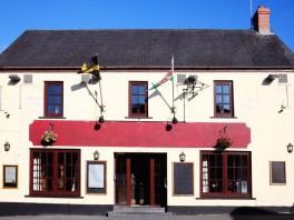 "on n'est pas sorti de l'auberge"