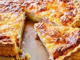 What is the recipe for a good quiche lorraine ?