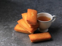 How to make the French cake "financier" .