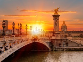 TOP 5 of the most beautiful bridges in Paris