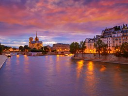 Discover Paris by the Seine