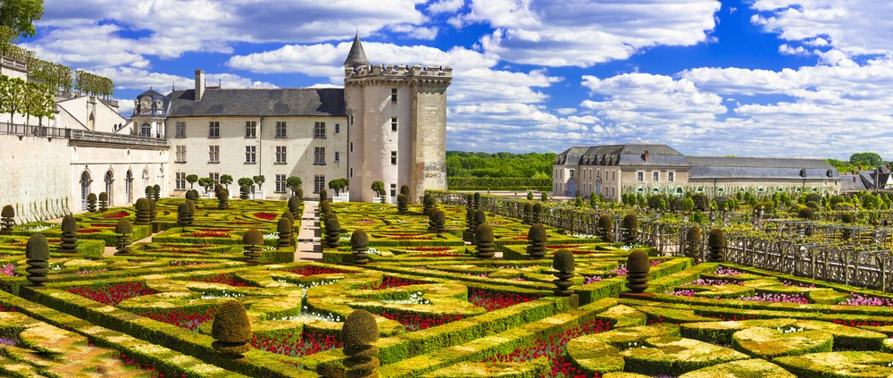 Les somptueux jardins du château de Villandry, célèbres pour leurs parterres géométriques, jardins d’ornement et potager décoratif, chefs-d’œuvre de l’art des jardins à la française. Photo choisie par monsieur-de-france.com.