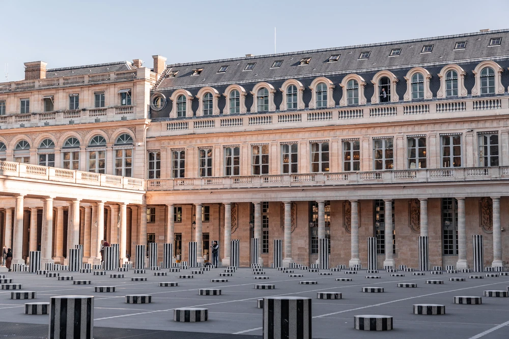 Les colonnes de Buren / Photo choisie par Monsieur de France : Photo by EnginKorkmaz via depositphotos