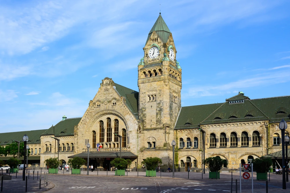 La gare de Metz est la plus belle gare de France. Photo choisie par Monsieurdefrance.com : Shutterstock.com