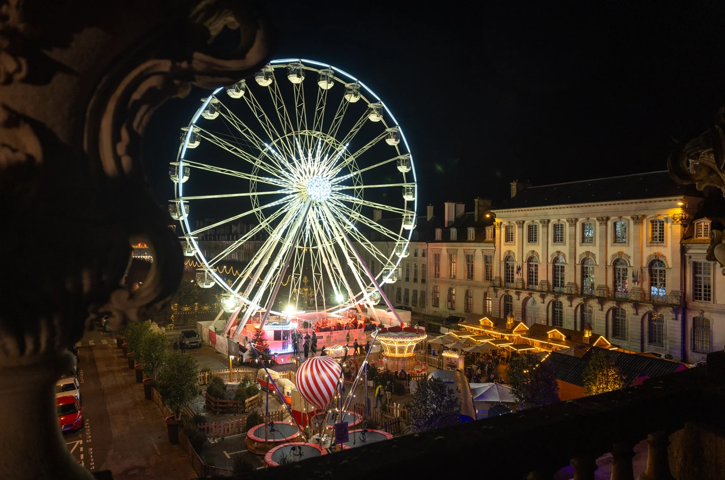 Het gehucht Saint Nicolas de la Place de la Carrière en zijn grote verlichte reuzenrad / Foto gekozen door Monsieur de France: Pierre Defontaine ARTGE