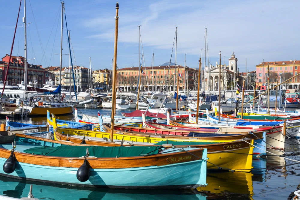 Le port de Nice / photo par Cristina.A/Shutterstock.com 