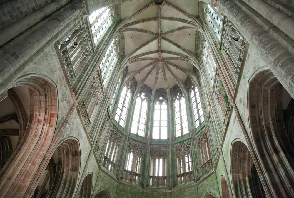 Le choeur gothique de l'abbatial du Mont Saint Michel  Photo choisie par Monsieurdefrance.Fr : Daniela Migliorisi/shutterstock