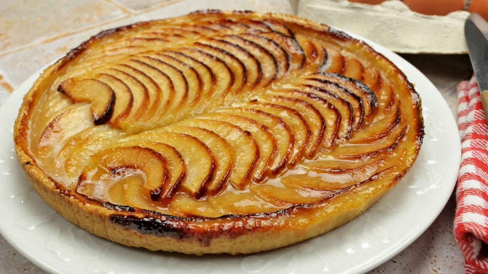 Une belle tarte aux pommes normande / Photo choisie par monsieurdefrance.com : frederiquewacquier via depositphotos