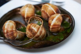 Do the French eat snails?