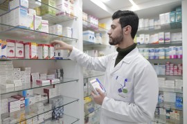 Pourquoi on dit pharmacie ?