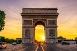 The Triumphal Arch of Paris : Glory in the Stone