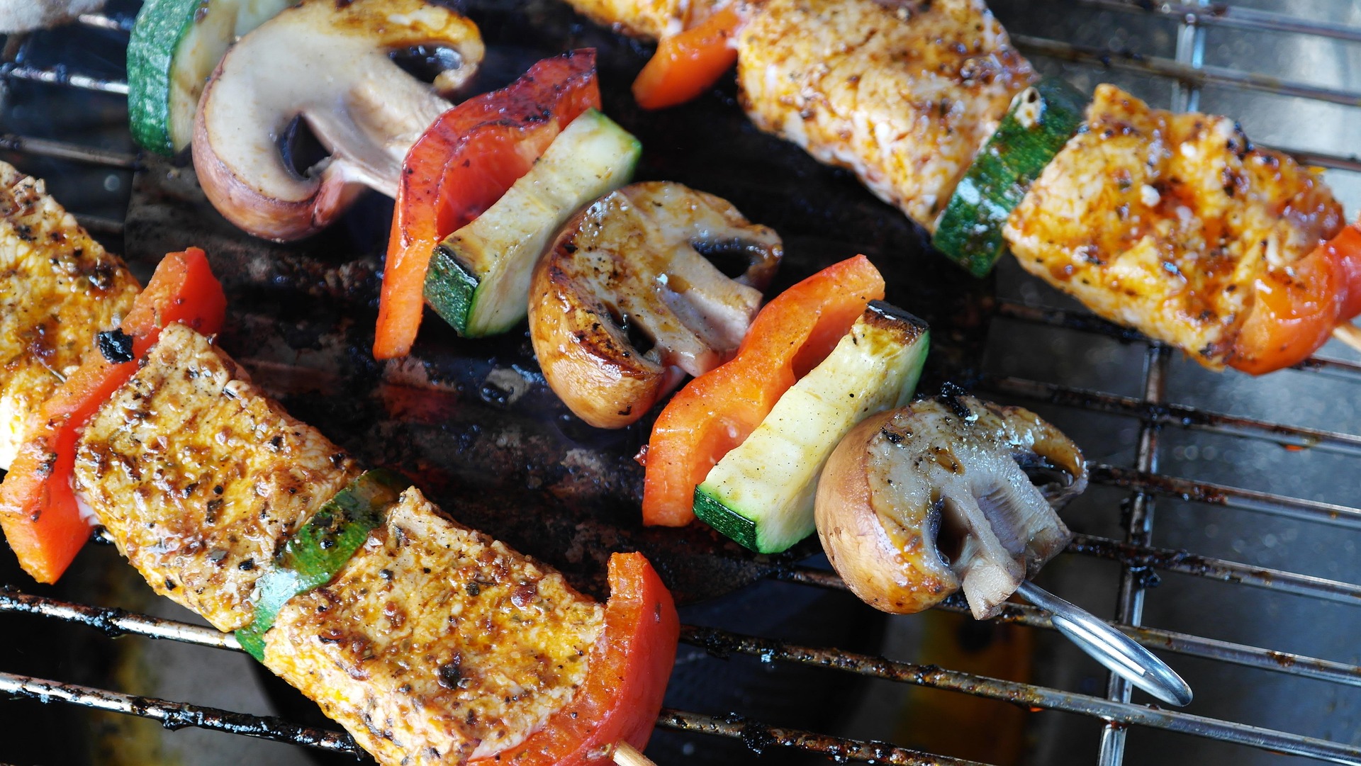 French-Style BBQ Guide: The Chic Alternative to Smoking